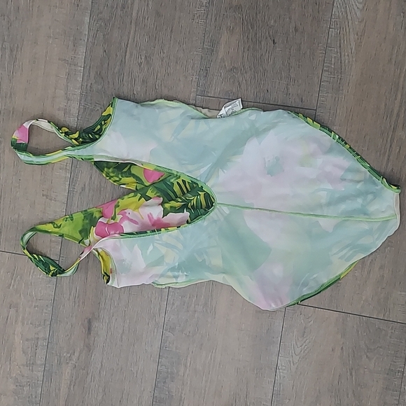 Hydra Swimsuit One Piece with Green Palms & Pink Flowers 10 - Picture 4 of 7